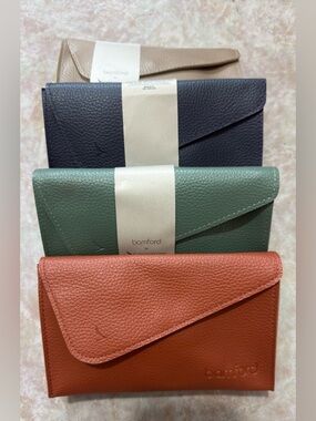 NEW Business Class Cathay Pacific Amenity kit